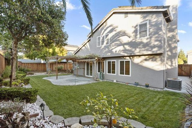 2260 Pinnacle Court, Hollister, CA 95023