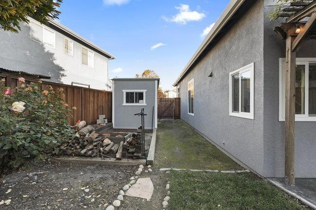 2260 Pinnacle Court, Hollister, CA 95023