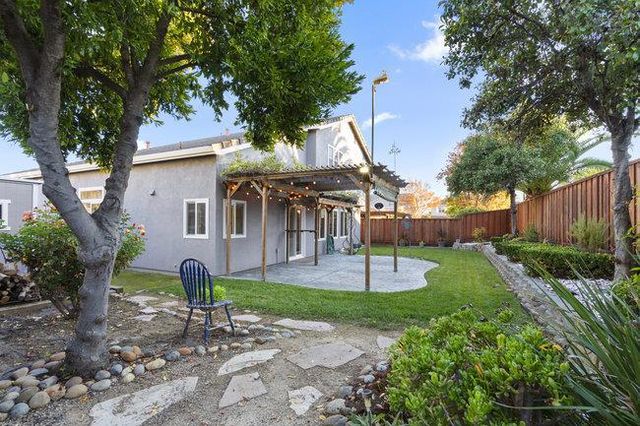 2260 Pinnacle Court, Hollister, CA 95023