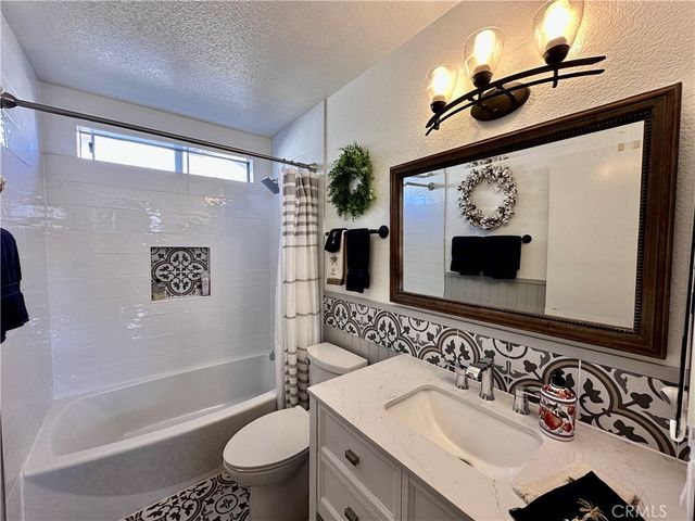 14 Helmcrest, Aliso Viejo, CA 92656