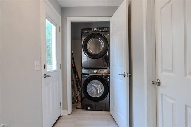 3309 Mascott ST, Portsmouth, VA 23707