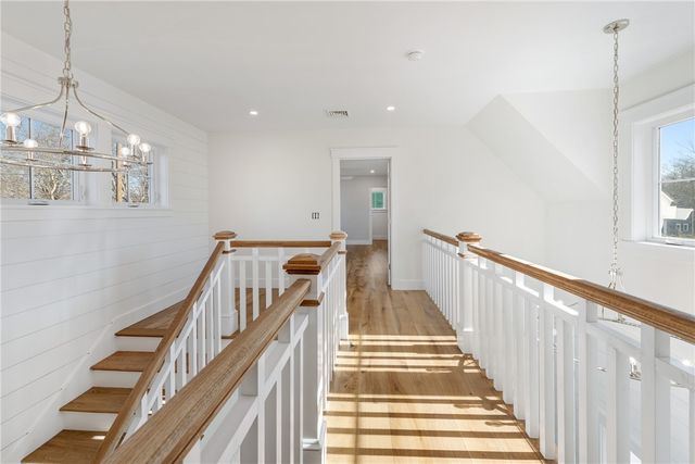 1 Knowlton Court, Bristol, RI 02809