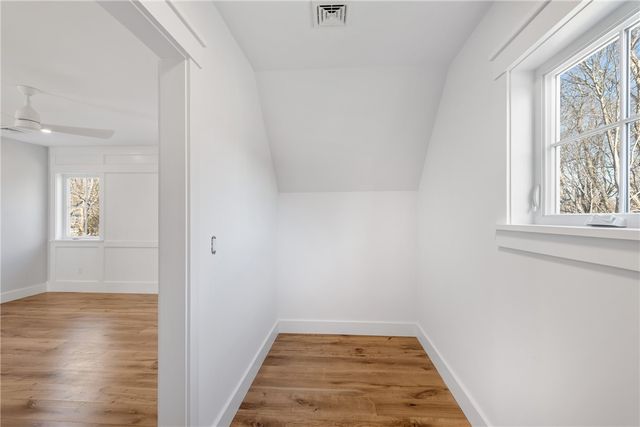 1 Knowlton Court, Bristol, RI 02809