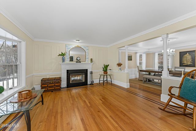 36 Oriel Lane, Rensselaer, NY 12144