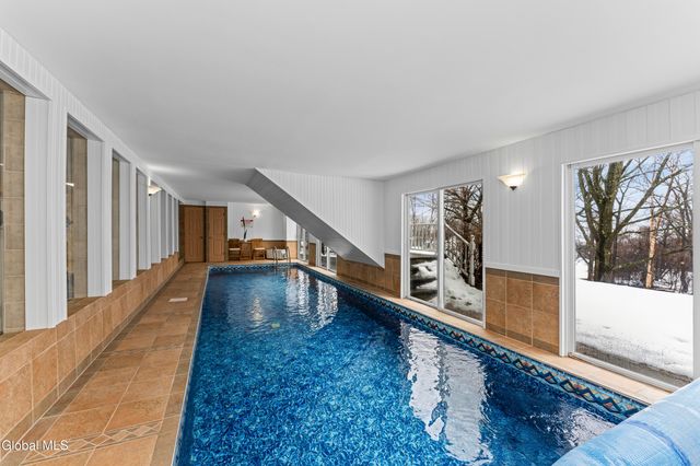 36 Oriel Lane, Rensselaer, NY 12144