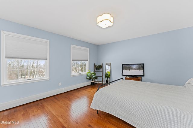 36 Oriel Lane, Rensselaer, NY 12144