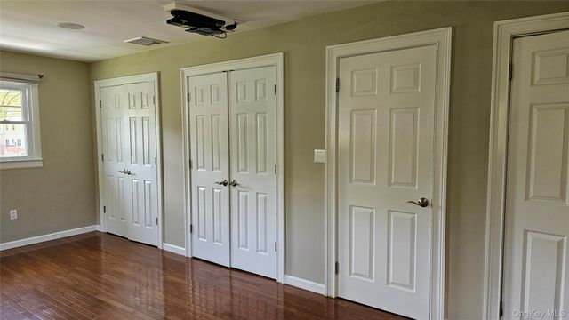 72 Schriever Lane, New City, NY 10956