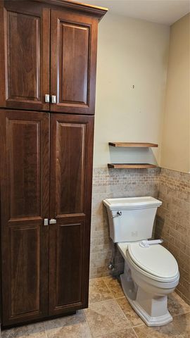 72 Schriever Lane, New City, NY 10956
