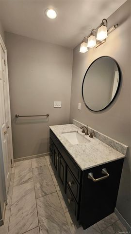 72 Schriever Lane, New City, NY 10956