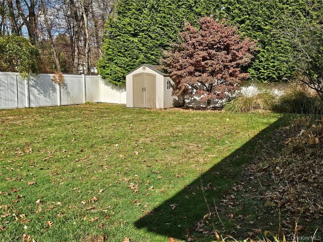 72 Schriever Lane, New City, NY 10956