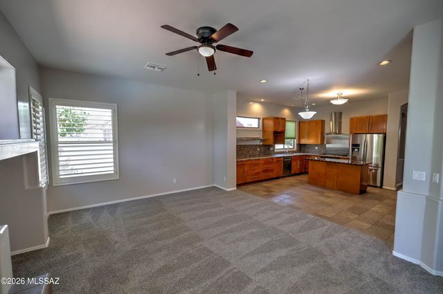 7683 W Talavera Way, Tucson, AZ 85743