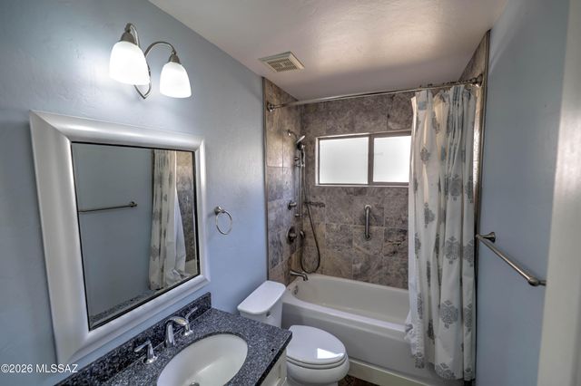 7683 W Talavera Way, Tucson, AZ 85743