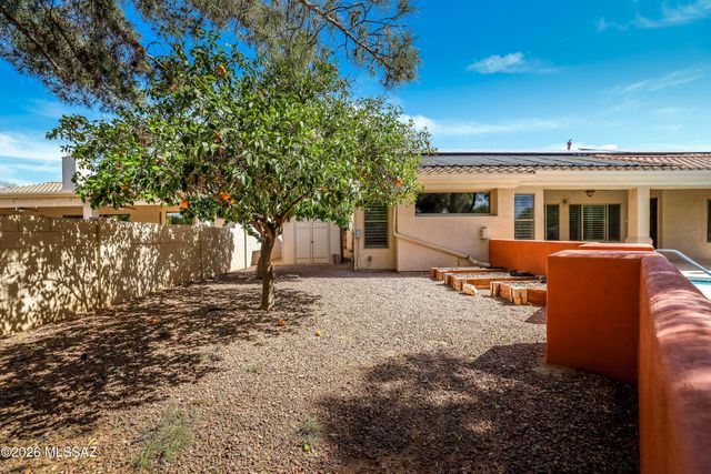 7683 W Talavera Way, Tucson, AZ 85743