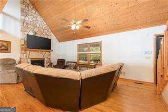 250 Summit Drive, Blairsville, GA 30512