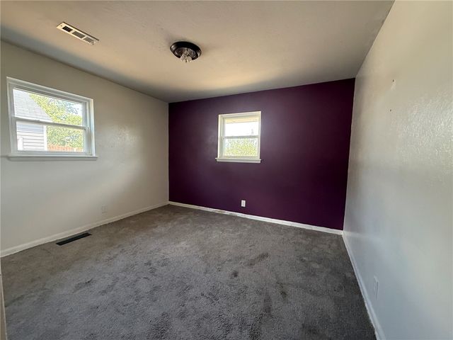 305 N 9th Street, Rogers, AR 72756