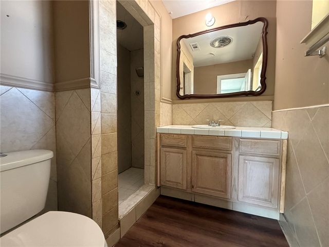 305 N 9th Street, Rogers, AR 72756