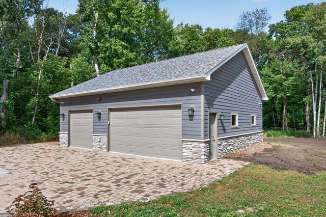 4407 Crosstown Boulevard NE, Ham Lake, MN 55304