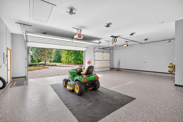 4407 Crosstown Boulevard NE, Ham Lake, MN 55304