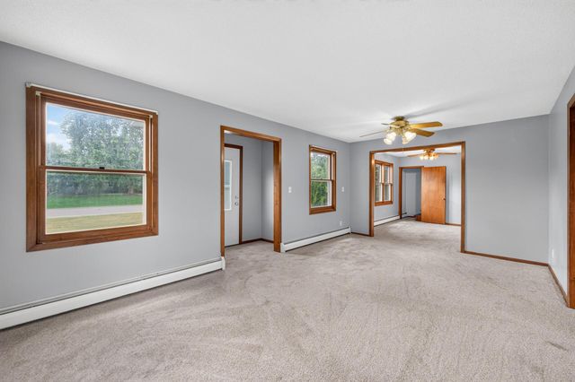 4407 Crosstown Boulevard NE, Ham Lake, MN 55304