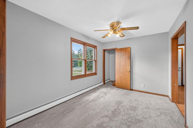 4407 Crosstown Boulevard NE, Ham Lake, MN 55304