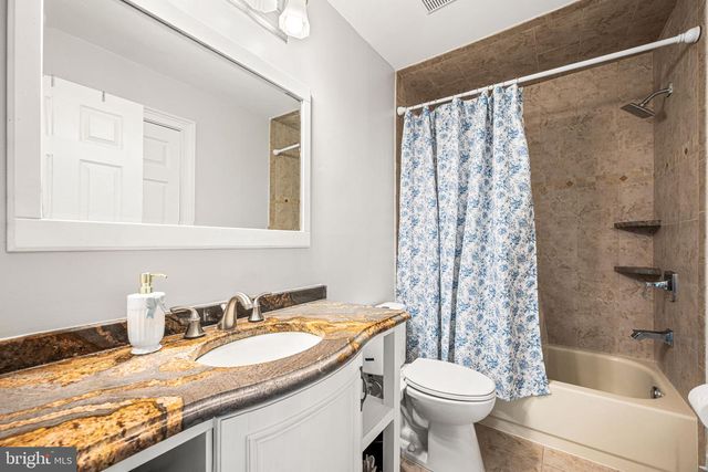 31 TAMARACK CT, Newtown, PA 18940