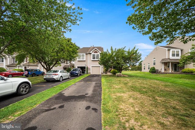31 TAMARACK CT, Newtown, PA 18940