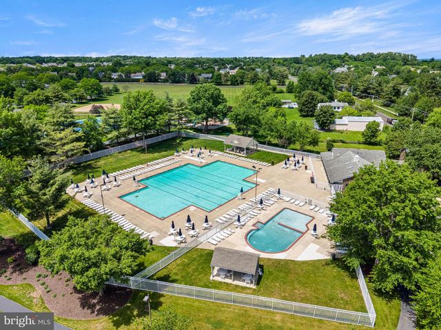 31 TAMARACK CT, Newtown, PA 18940