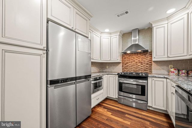 31 TAMARACK CT, Newtown, PA 18940