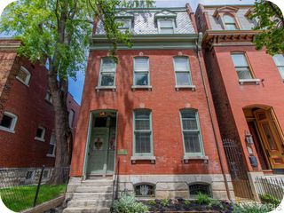 1223 Sidney Street, St Louis, MO 63104