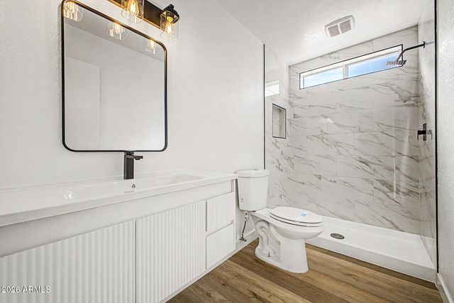 2910 W SANDRA Terrace, Phoenix, AZ 85053