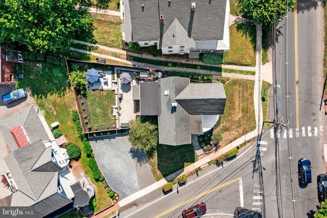 1 HIGH ST, Allentown, NJ 08501