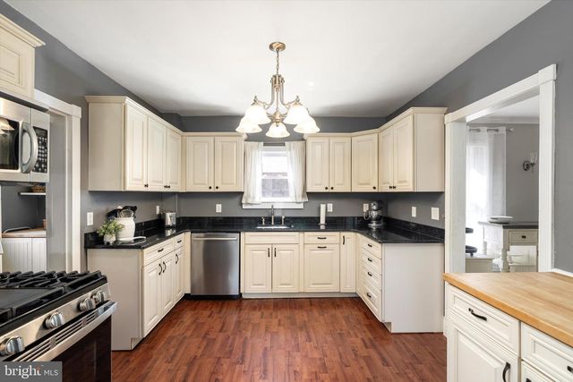 1 HIGH ST, Allentown, NJ 08501