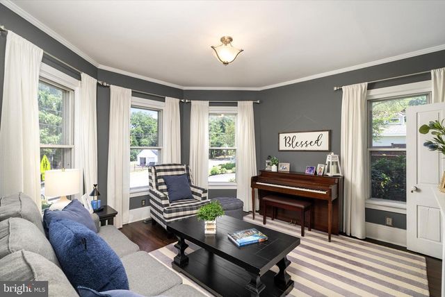 1 HIGH ST, Allentown, NJ 08501