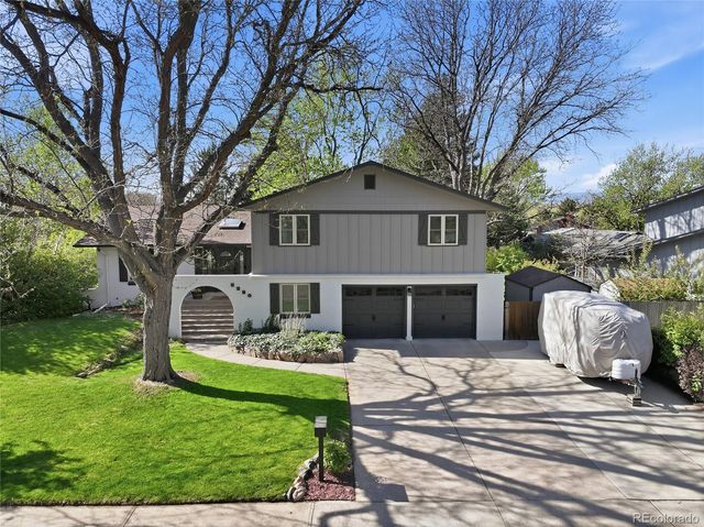 8390 W Harvard Drive, Lakewood, CO 80227