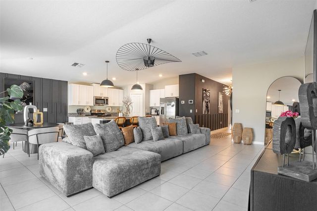 15415 MILLER CREEK DRIVE, Sun City Center, FL 33573