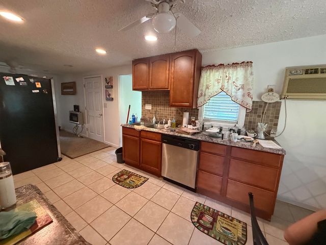 6219 Co. Rd. 15, South Point, OH 45680