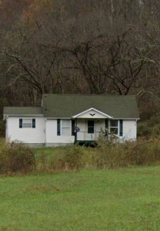 6219 Co. Rd. 15, South Point, OH 45680