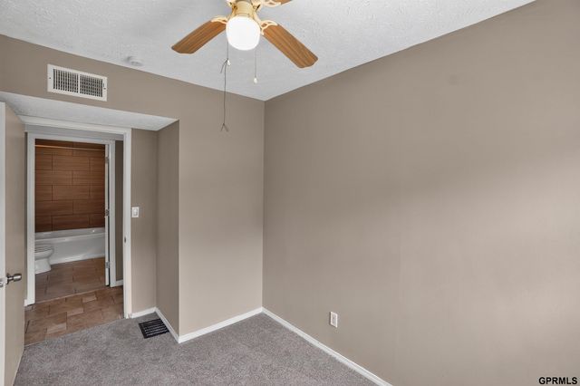6763 Charles Street, Omaha, NE 68132