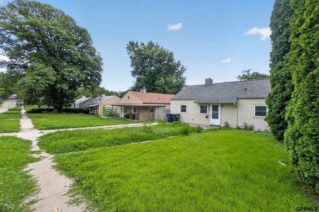 6763 Charles Street, Omaha, NE 68132