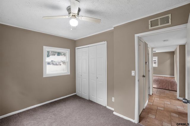 6763 Charles Street, Omaha, NE 68132