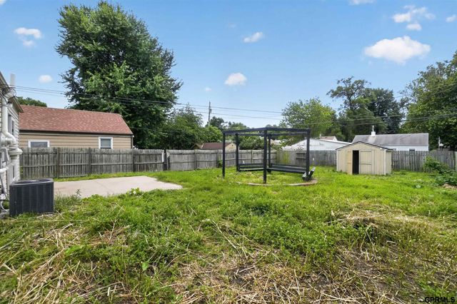 6763 Charles Street, Omaha, NE 68132