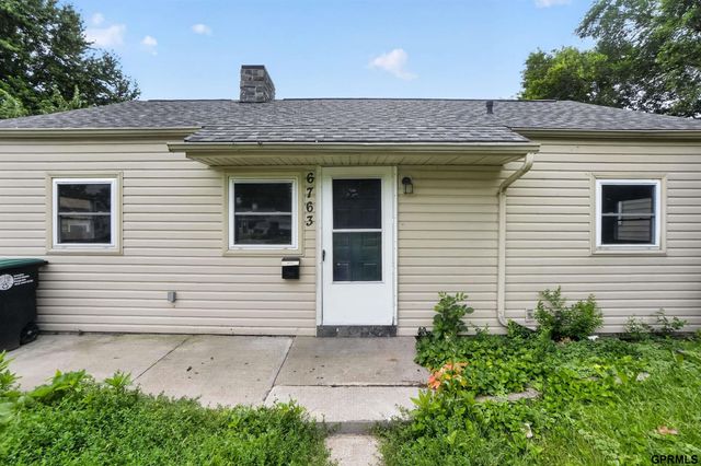 6763 Charles Street, Omaha, NE 68132