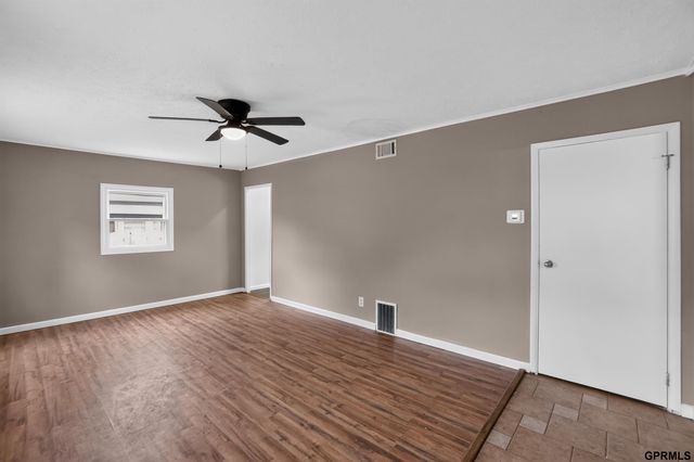 6763 Charles Street, Omaha, NE 68132