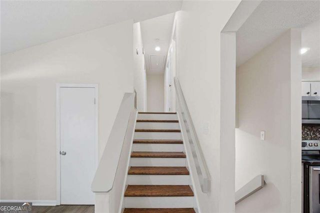 1380 Ashbrook Drive NW, Lawrenceville, GA 30043