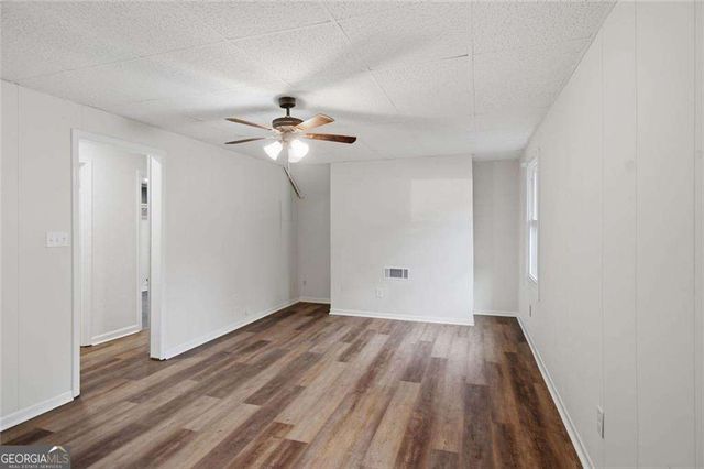 1380 Ashbrook Drive NW, Lawrenceville, GA 30043