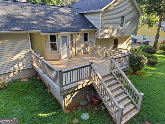 1380 Ashbrook Drive NW, Lawrenceville, GA 30043