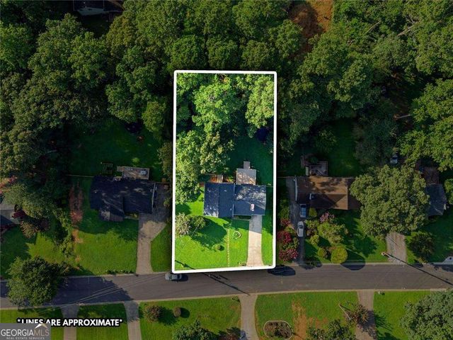 1380 Ashbrook Drive NW, Lawrenceville, GA 30043