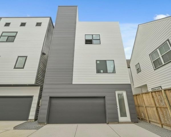 321 N Nagle Street, Houston, TX 77003