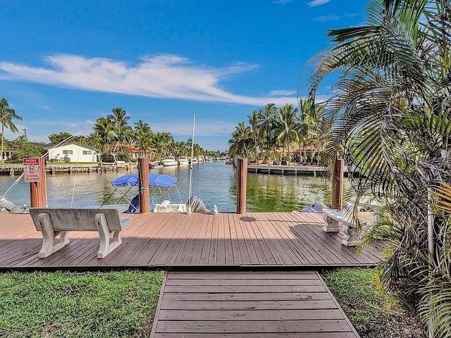 2430 NE 135th St 300, North Miami, FL 33181