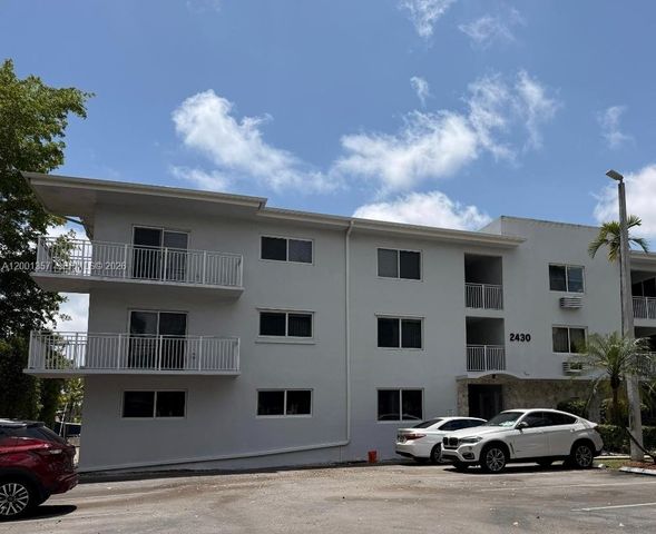 2430 NE 135th St 300, North Miami, FL 33181